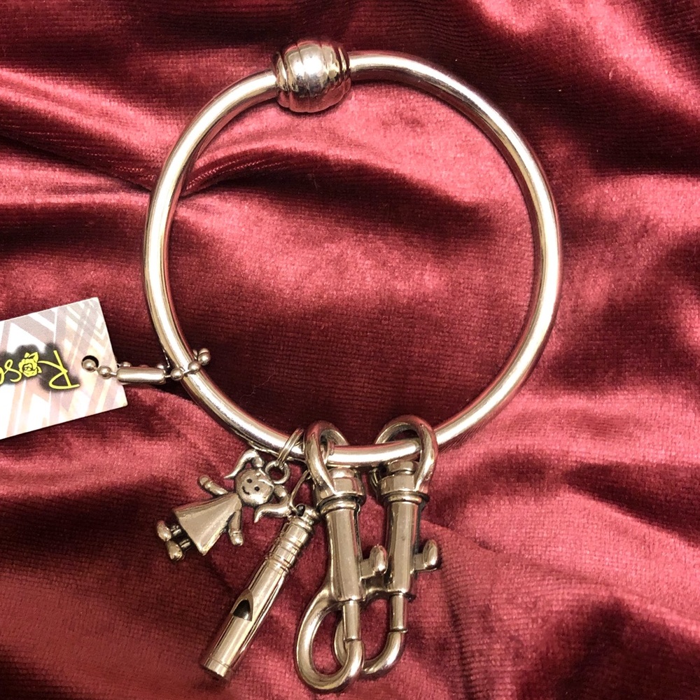 Bracelet keyring